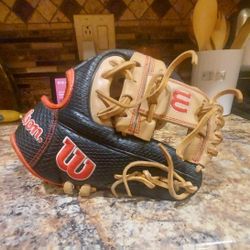 Wilson A2000 