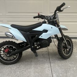 Brand new 49 cc dirtbike 30 Mph 