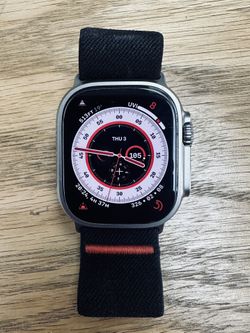 APPLE Watch ULTRA 49mm GPS CELLULAR (comes With Bands)