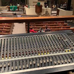 Sound Mixer (Analog 32 Channels) Yamaha