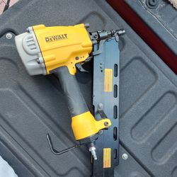 DeWalt Nail Gun - Air