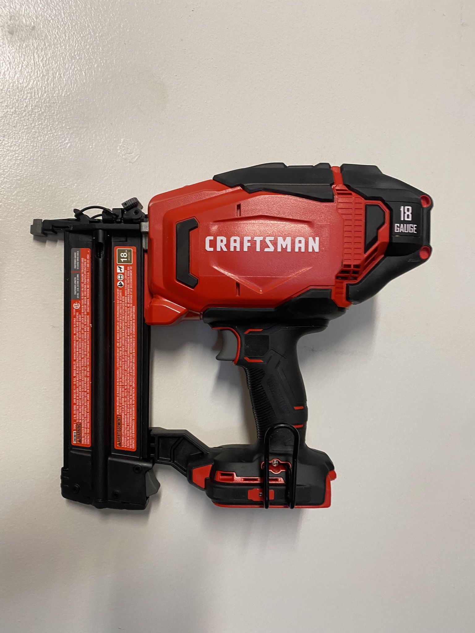 Craftsman V20 18g Cordless Brad Nailer W/battery