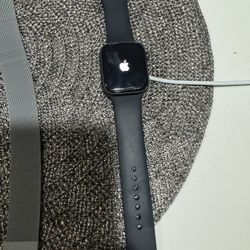 Apple Watch SE 