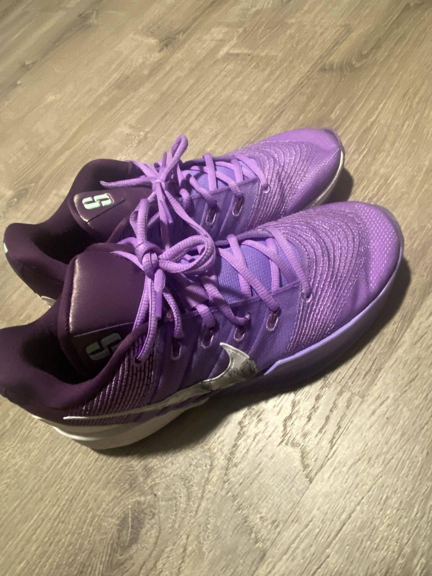 Sabrina 2 ,size 9