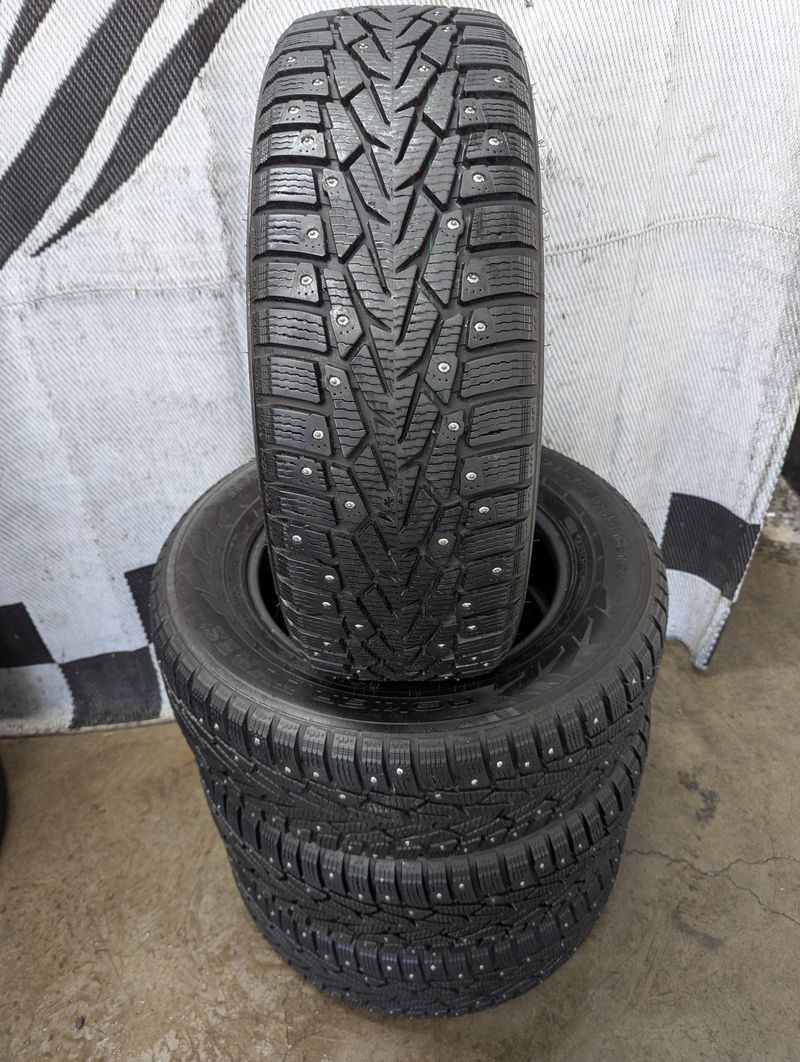 215/65r16 "Near Brand New" Nokian Nordmann 7 SUV studded winter snow tires