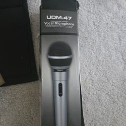 Microphone 