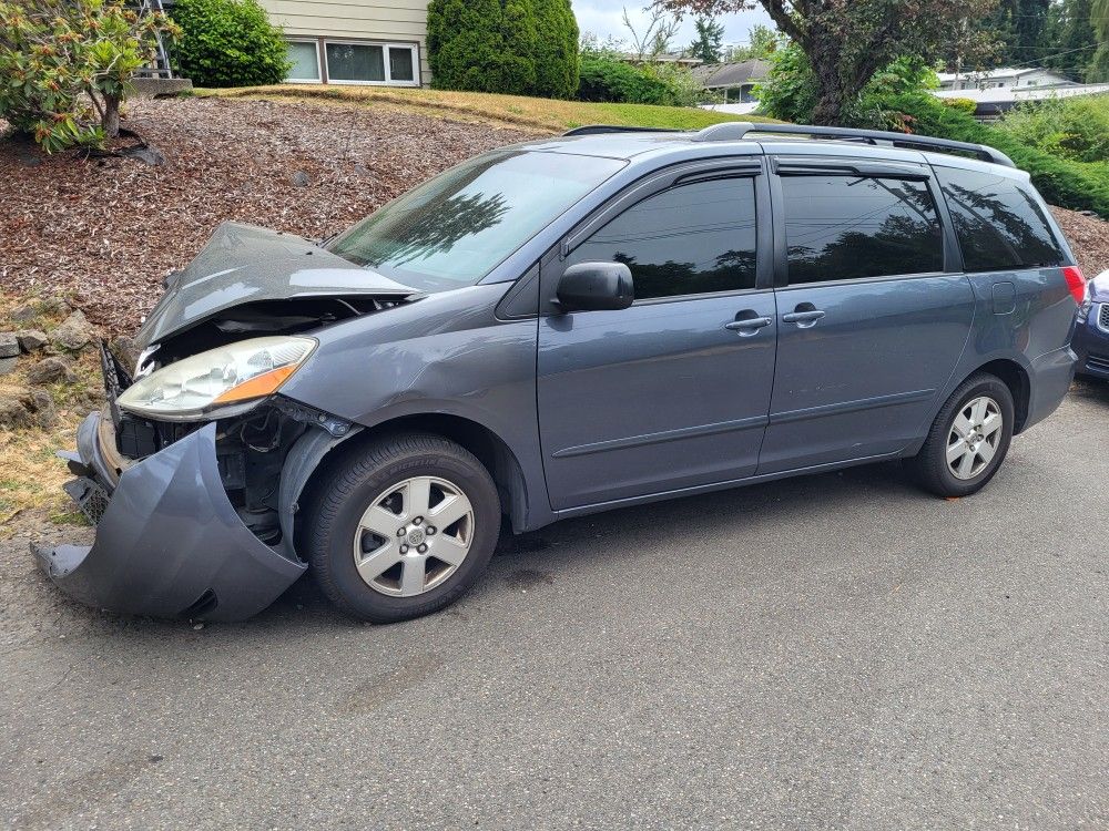 2010 Toyota Sienna