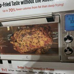Air Fryer.  Almost New, Used Very Little .
