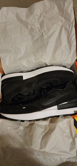 Size 8 Men’s Nike NSW WFFL