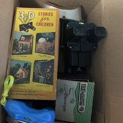 1940s Box Of Antique  Stereoscope Viewes  