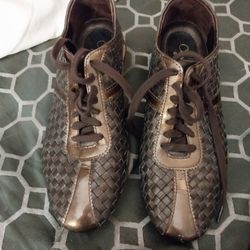 Lady's Cole Haan Nike Air Size 6.5 35 Dollars 