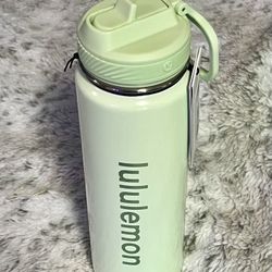 Lululemon Back to Life Sport Bottle 24oz Straw Lid