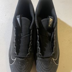 Nile Vapor Shark 3 Football Cleats 