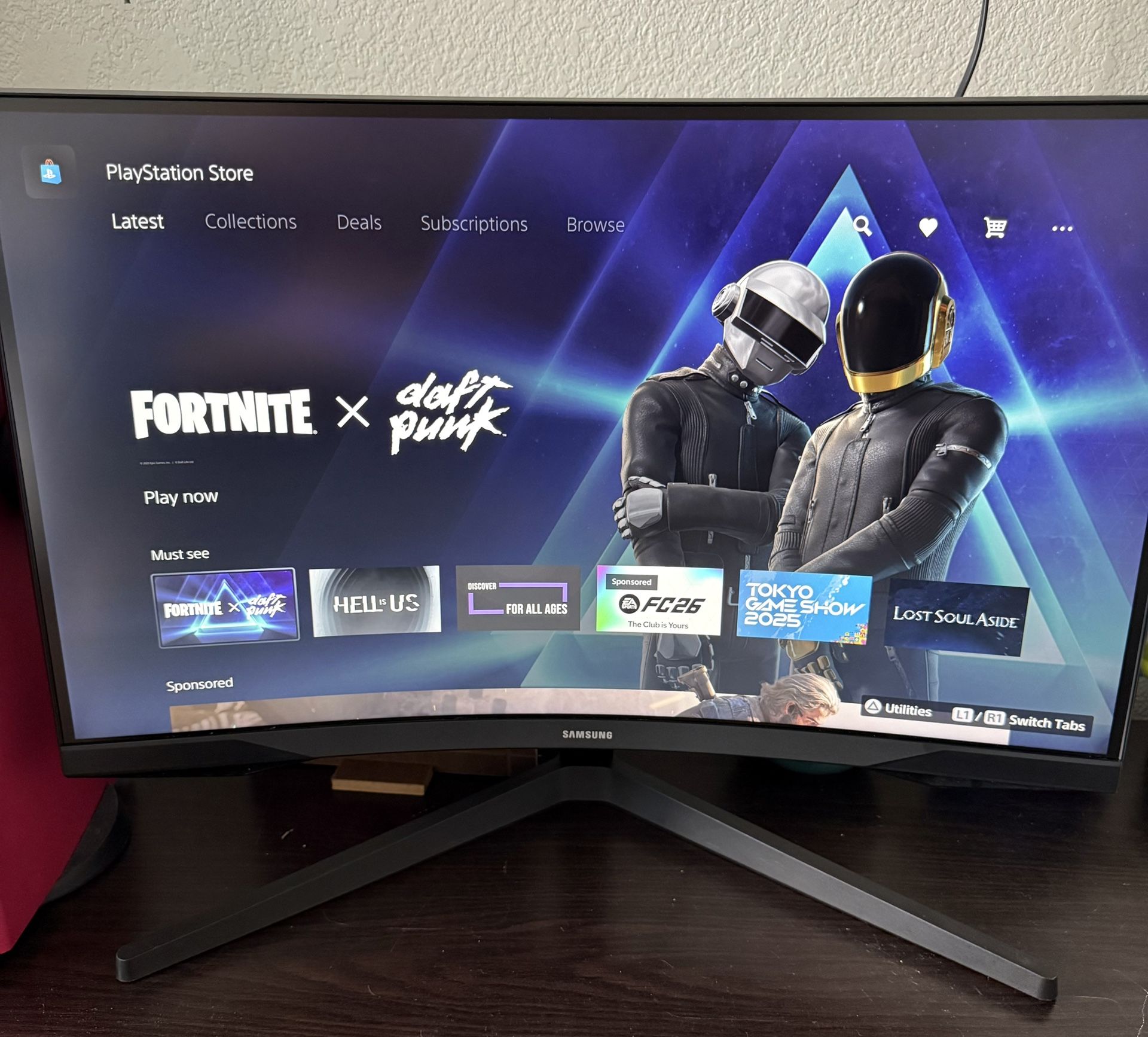 27” Samsung Odyssey G5 Curved 1440p 144Hz Monitor