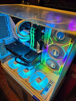 Gaming PC 7950x CPU and 4070 super