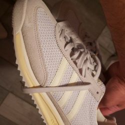 Adidas SL 72