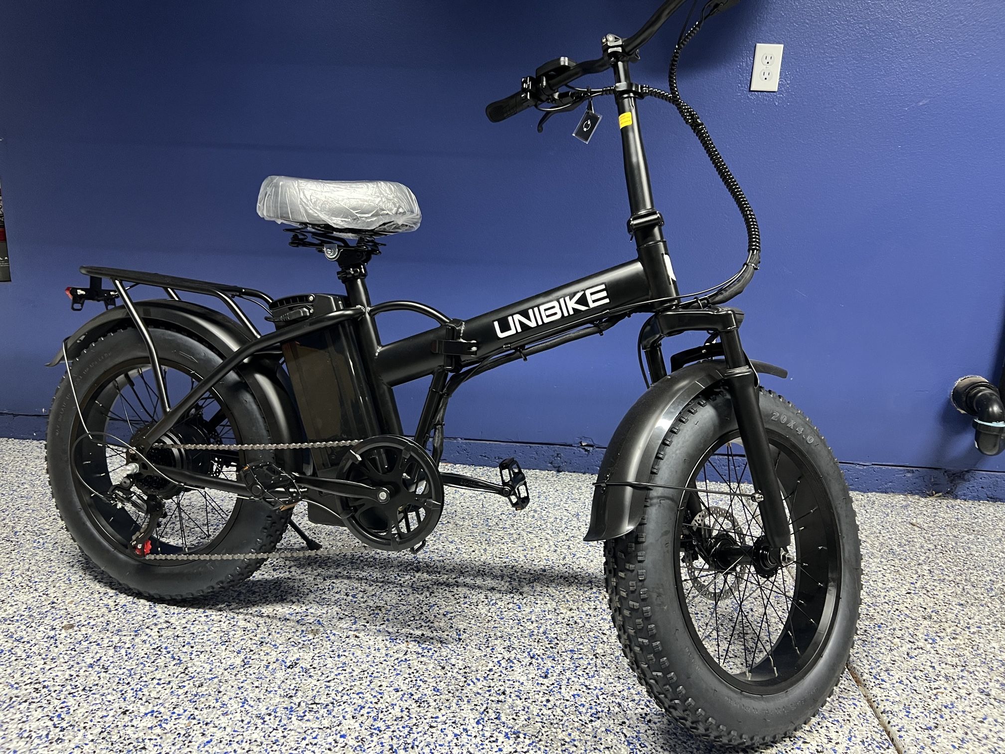 UNIBIKE 28mph, 48v 15.ah Removable Battery , 20 Inch Fat Tires