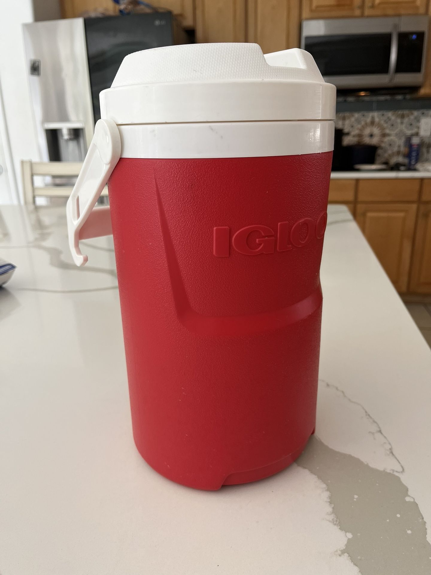 Red Igloo 1/2-Gallon Laguna Pro Beverage Cooler