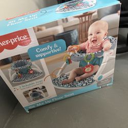 Fisher-Price Portable Baby Chair Sit-Me-Up Floor Seat with Developmental Toys & Machine Washable Seat Pad, Froggy