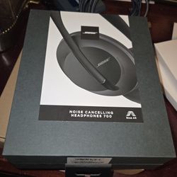 Bose 700 Noise Cancelling Bluetooth Headphones . 