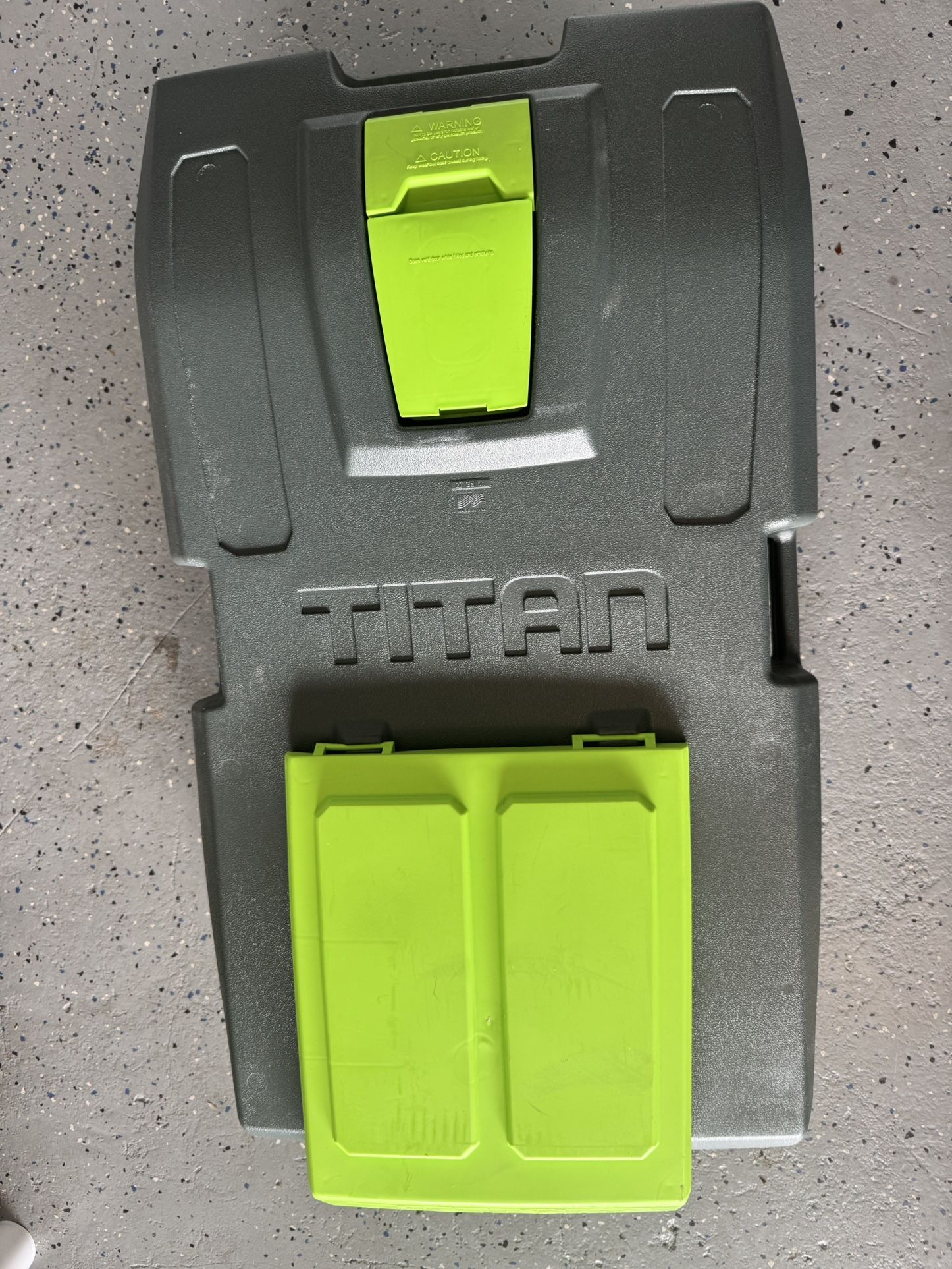 Thetford - Titan Tote- 27 Gallons