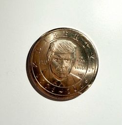 (1) July 4th Privy Trump Liberty Commemorative Coins 1776–2026