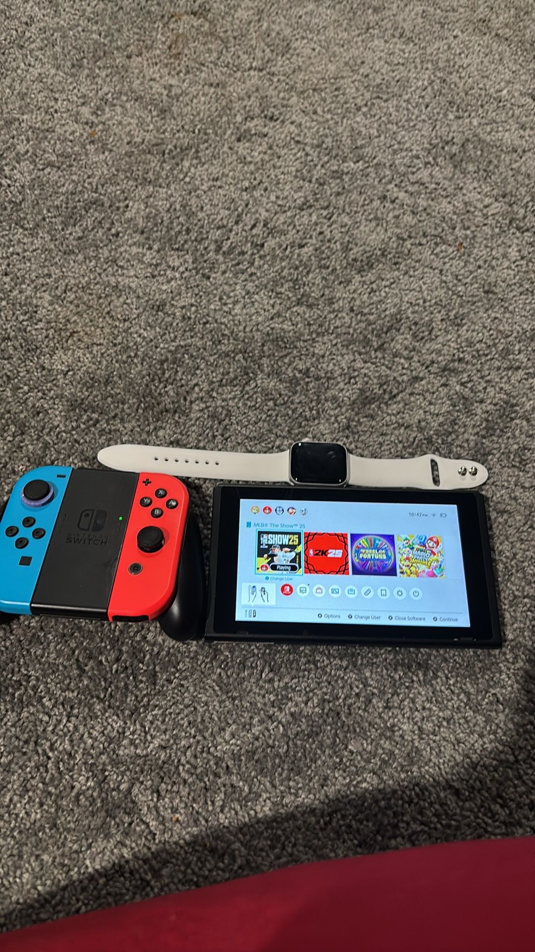 Nintendo Switch + Apple Watch Series 7