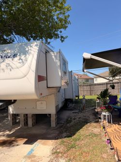 2007 40 ft eagle 5th wheel