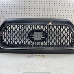 2016 2020 TOYOTA TACOMA TRD FRONT GRILLE OEM