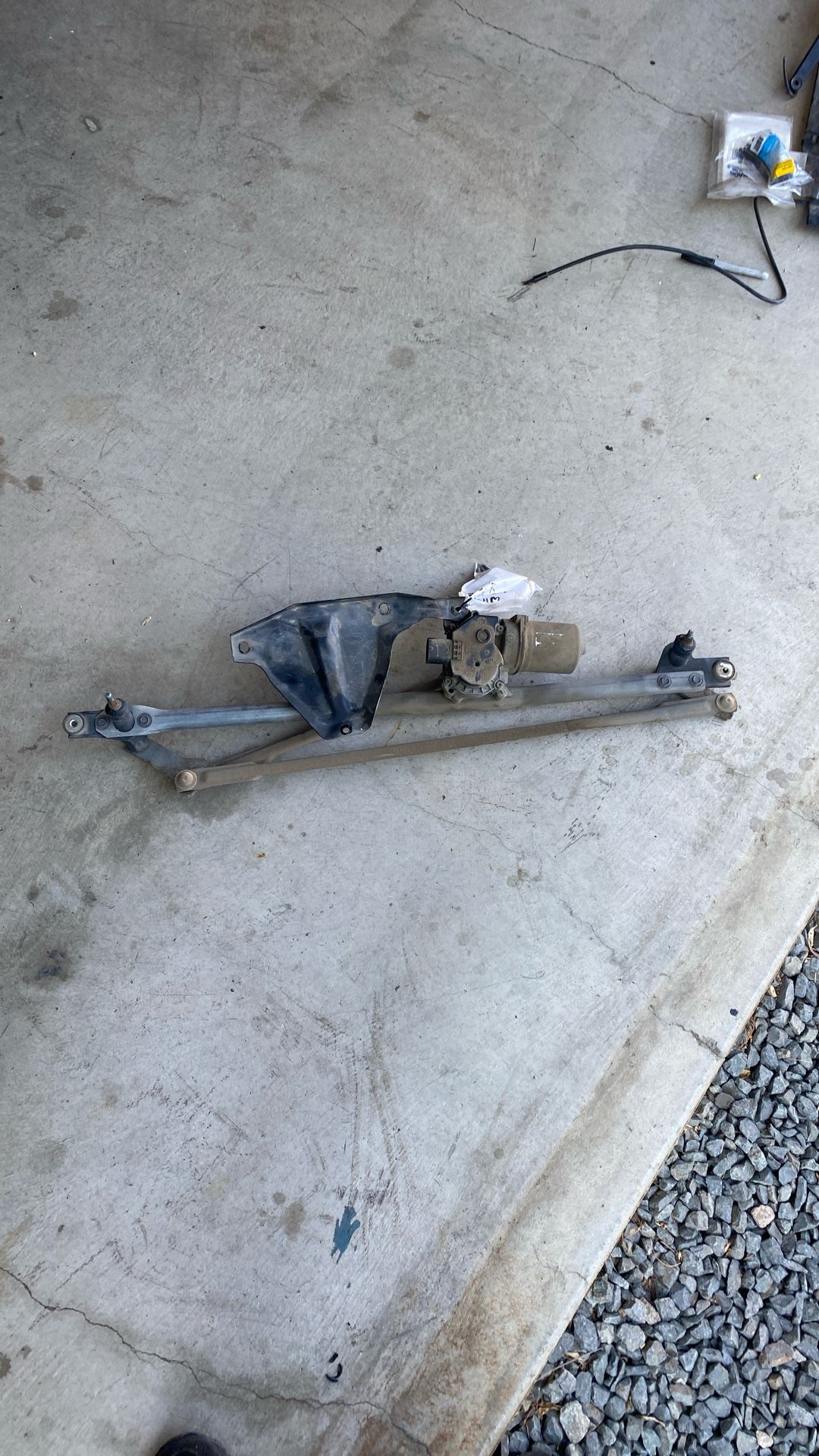 2004 Chevy Tahoe Wiper Motor And Linkage