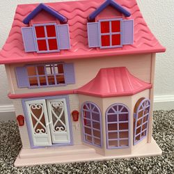 Doll House 