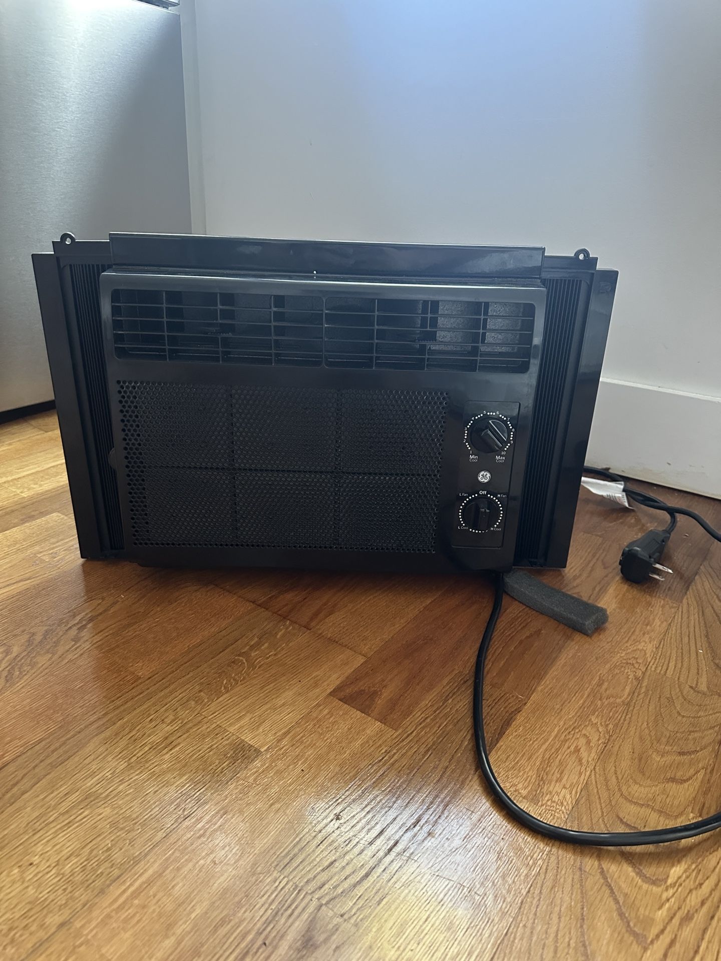 Black G&E Window AC Unit