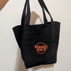TRADER JOES BLACK ORANGE TOTE LIKE NEW 