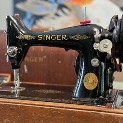 Vintage Singer Sewing Machine