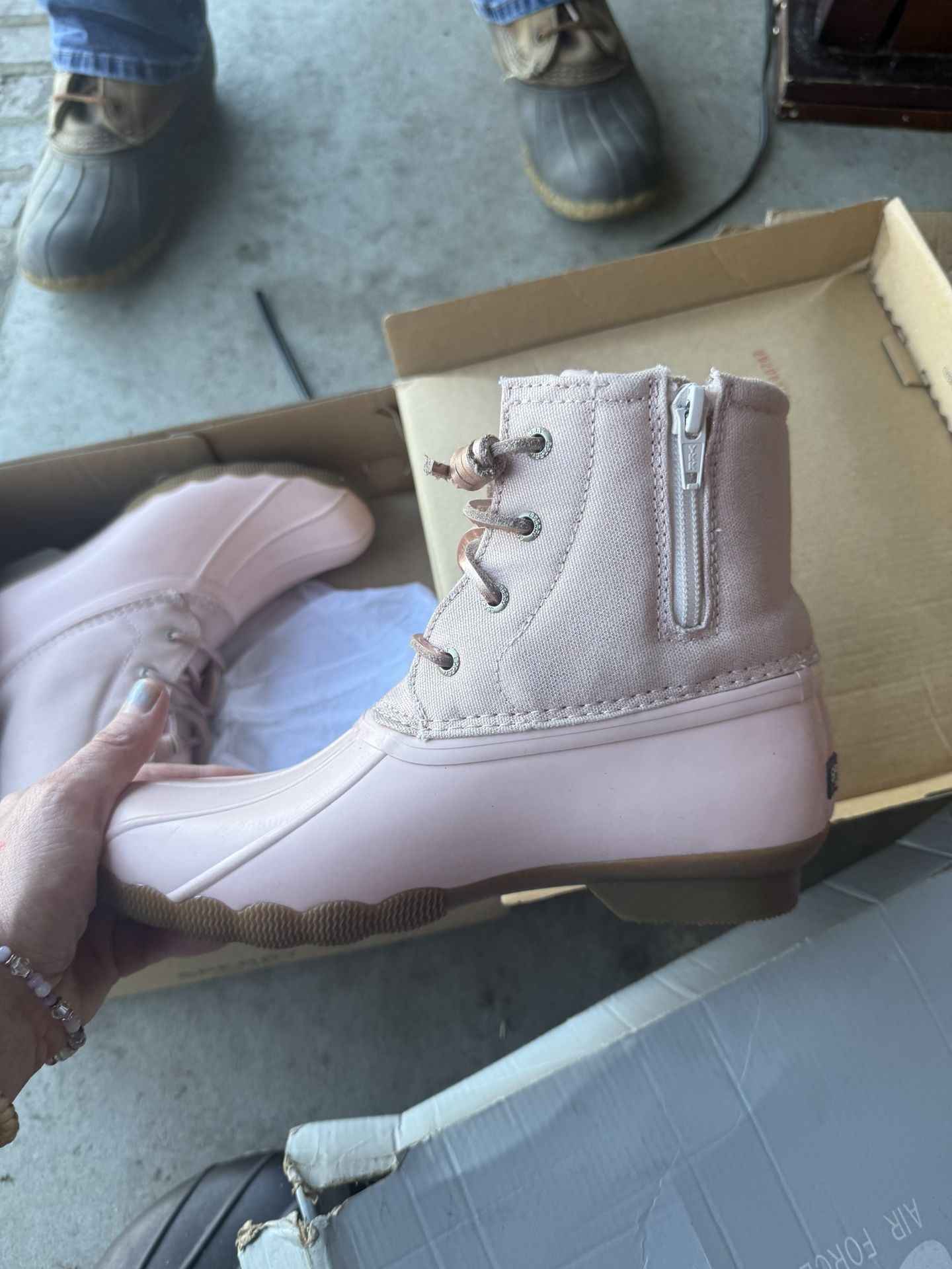 Sperry Saltwater duck boot Girls Size 4