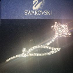 Swarovski Crystal Rose Pin
