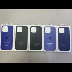 iPhone 16, 16 Pro, 14, 14 Pro Max Apple Silicone Case With MagSafe 