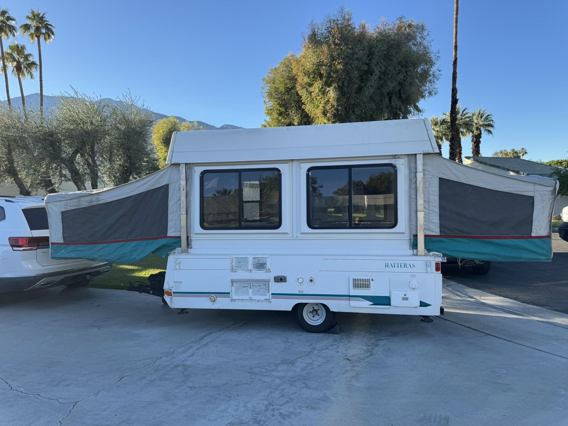 Coleman Pop Up Camper RV Very Clean