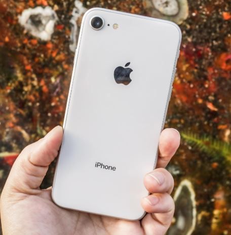 💸 iPhone 8 – Smart. Simple. Affordable.