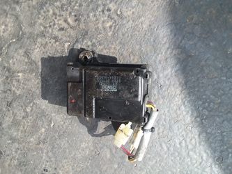 2004 suzuki gsxr 1000 exhaust servo