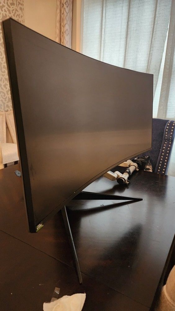 Dell Alienware 34 Inch ultrawide Gaming Monitor, Mint Condition