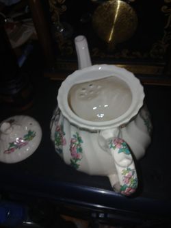 Floral Ceramic Teapot with Lid