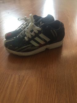 Adidas boys and girls sneaker size 6