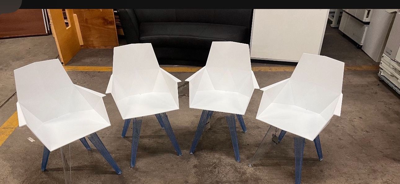 Set New FAZ DINING CHAIRs WITH CLEAR LEGS