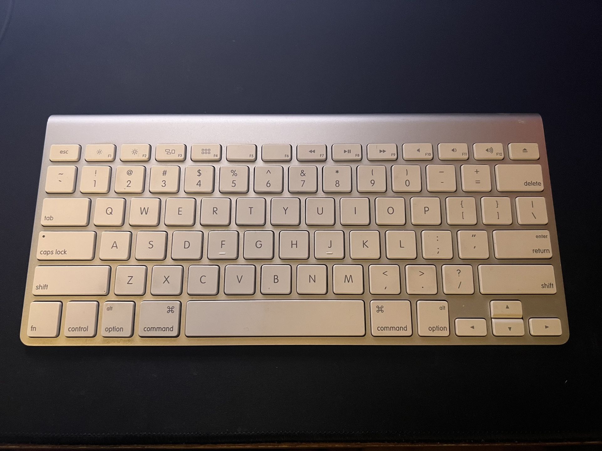Apple Keyboard