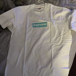 Tiffany & Co Supreme Box Logo Tee Size medium