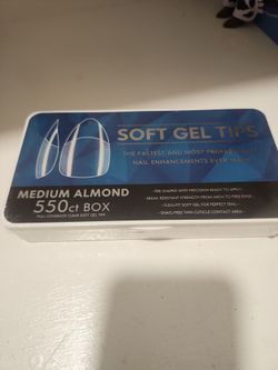 Soft Gel Nail Tips Medium Almond 550ct
