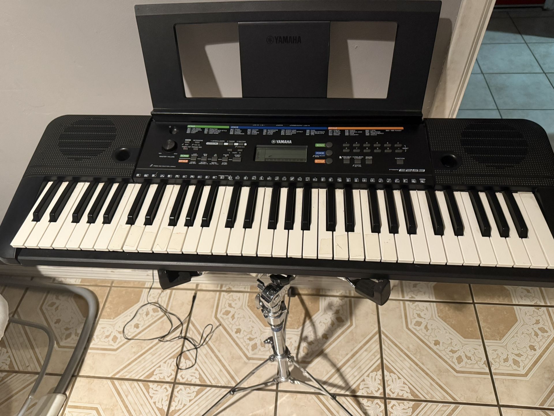 Yamaha Keyboard