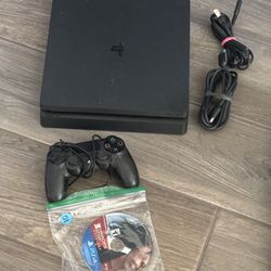 Playstation 4 Slim