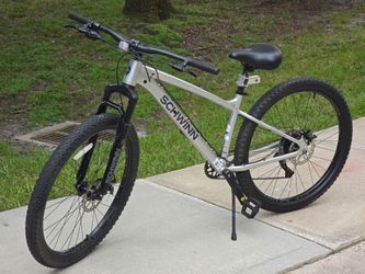 Schwinn Axum Sport Bike Ready to Ride - Like New (27.5")
